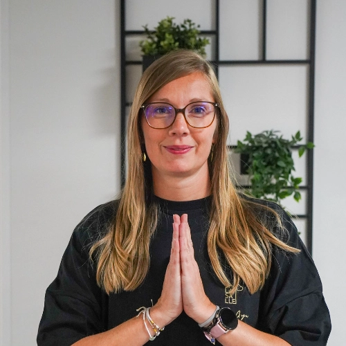 Mathilde, professeur de Yoga - La Salle Pays de Gex