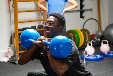 Aaron en démonstration de coaching semi-privé à La Salle Pays de Gex