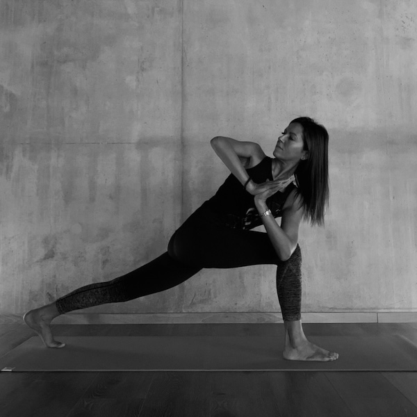 Daniela Manca yoga hatha vinyasa thoiry pays de gex